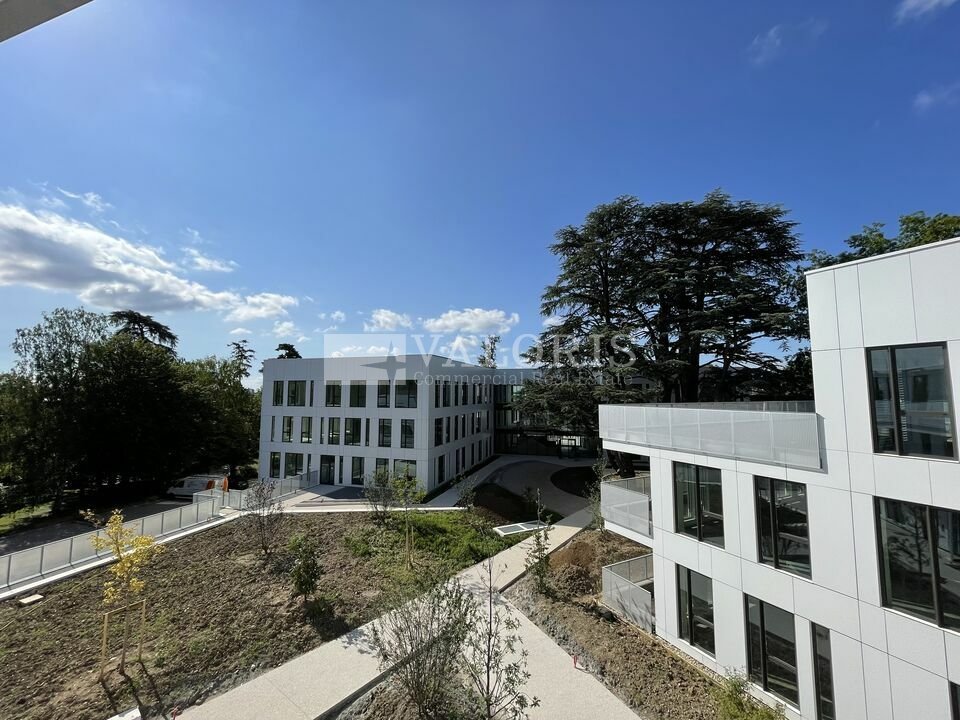 VALORIS REAL ESTATE LOCATION-BUREAUX-LIMONEST-69