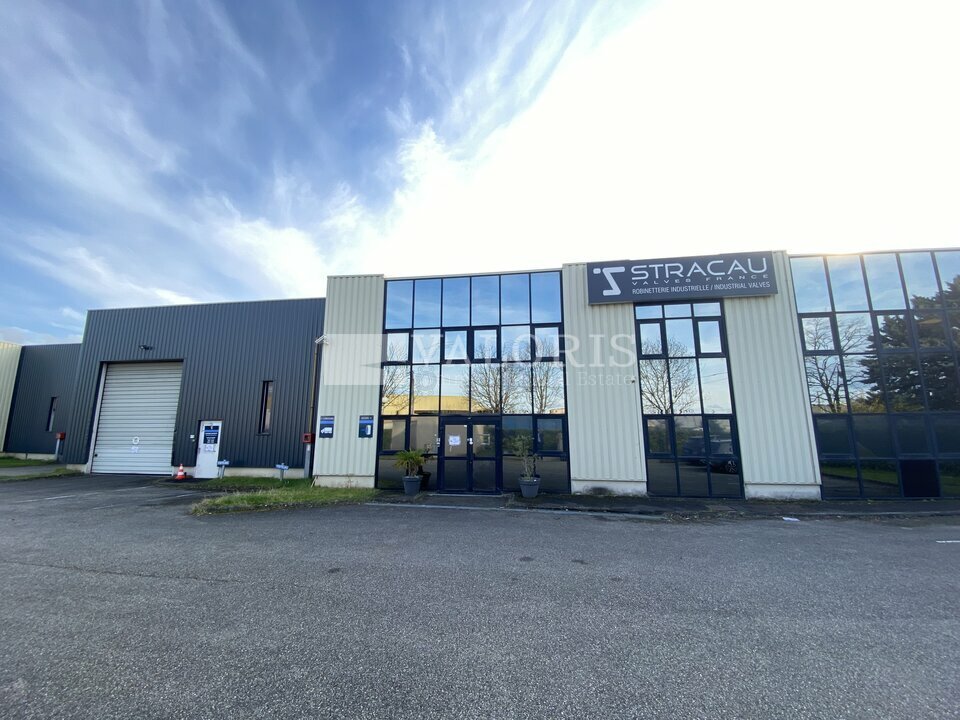VALORIS REAL ESTATE LOCATION-LOCAL D'ACTIVITE-GENAS-69