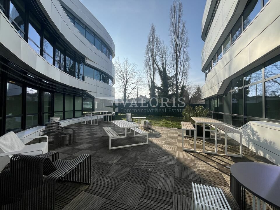 VALORIS REAL ESTATE LOCATION-BUREAUX-CHAMPAGNE_AU_MONT_D'OR-69