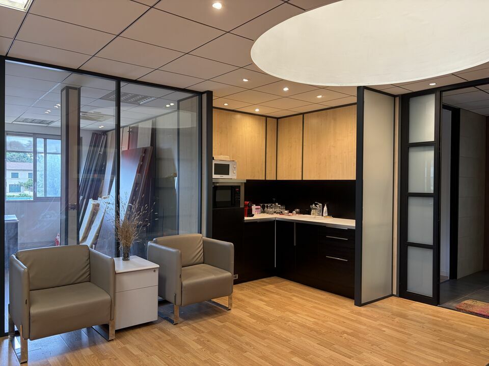 VALORIS REAL ESTATE LOCATION-BUREAUX-CHAMPAGNE_AU_MONT_D'OR-69