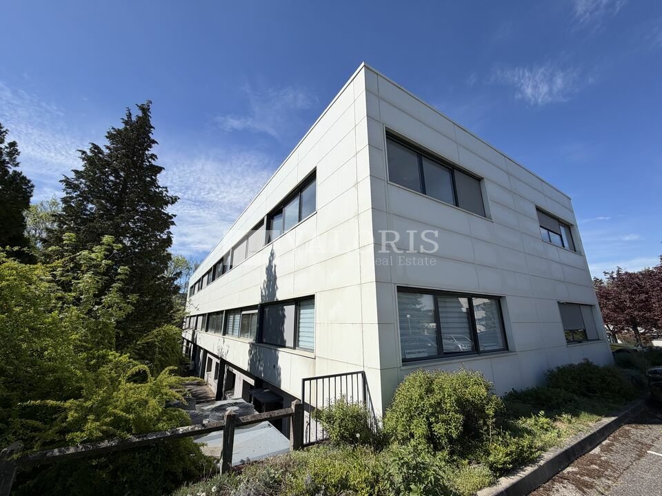 VALORIS REAL ESTATE LOCATION-BUREAUX-CHAMPAGNE_AU_MONT_D'OR-69
