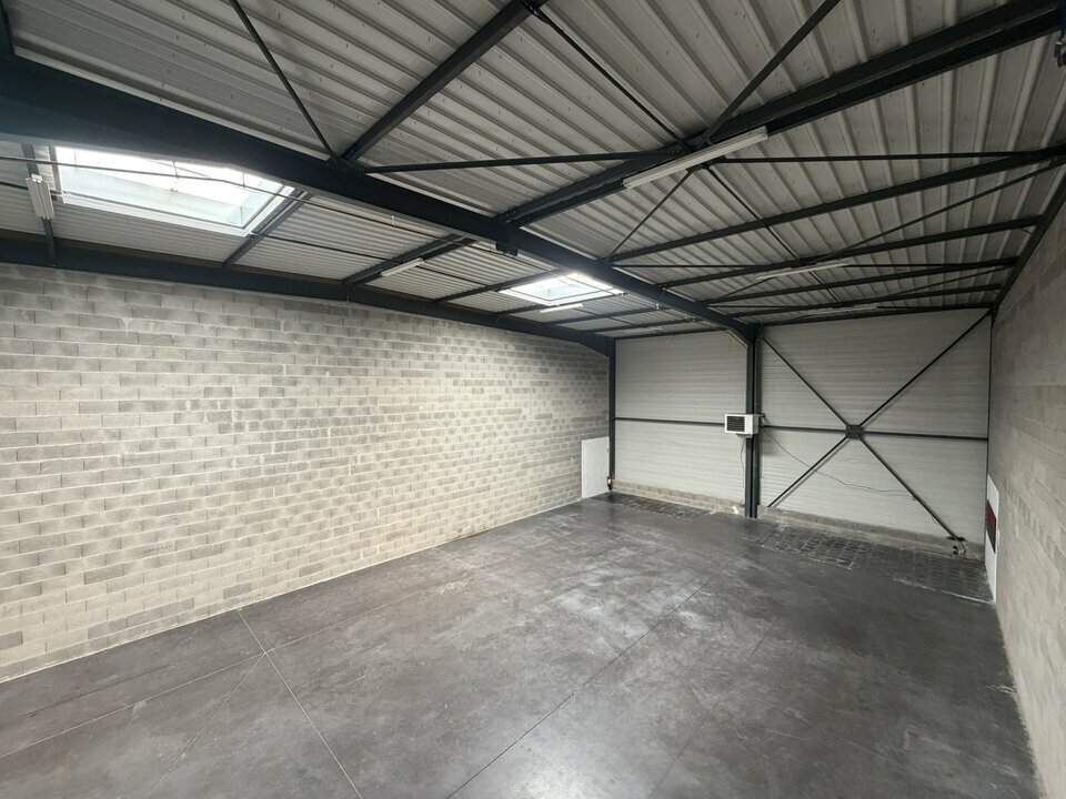 VALORIS REAL ESTATE LOCATION-LOCAL D'ACTIVITE-SAINT_PRIEST-69