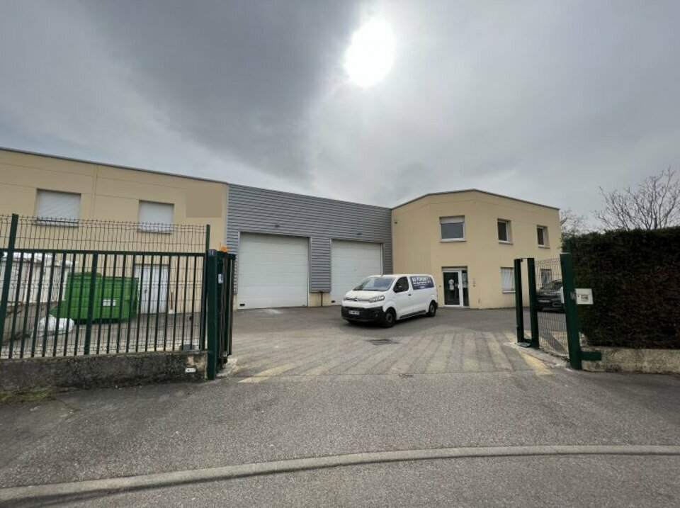 VALORIS REAL ESTATE LOCATION-LOCAL D'ACTIVITE-VENISSIEUX-69