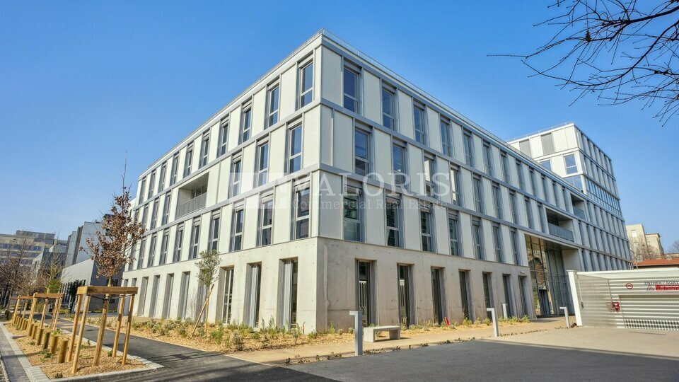 VALORIS REAL ESTATE LOCATION-LOCAL COMMERCIAL-LYON_8-69