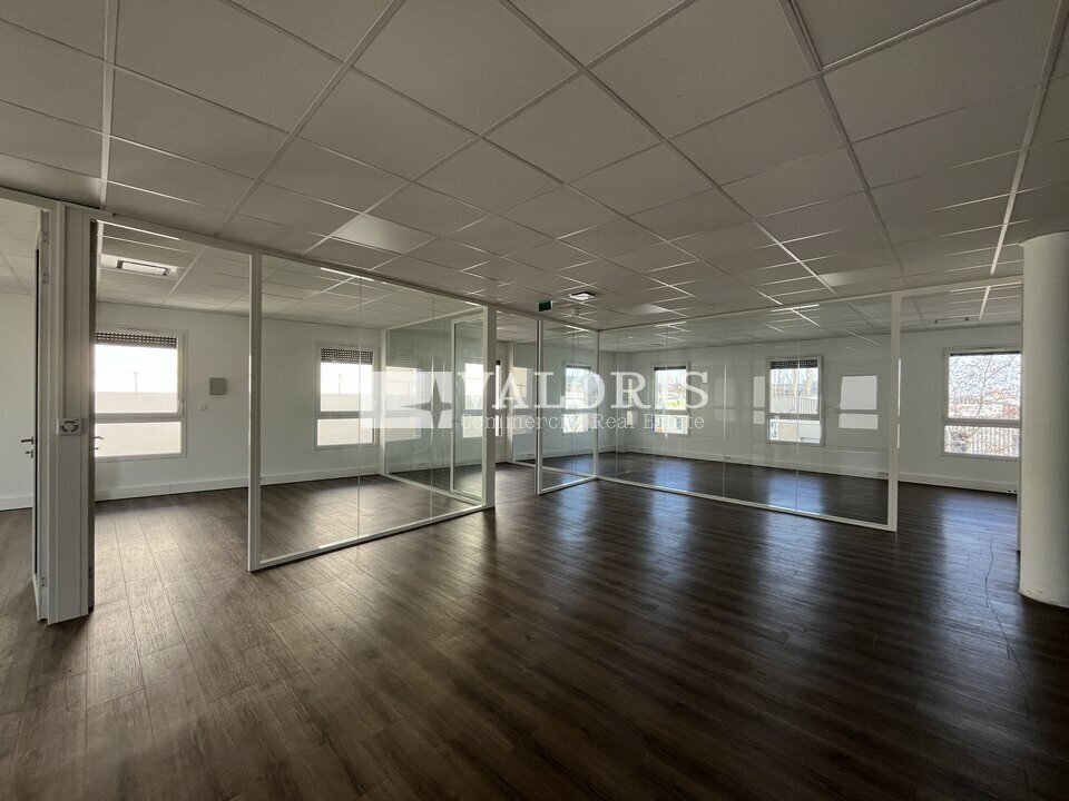 VALORIS REAL ESTATE LOCATION-BUREAUX-DARDILLY-69