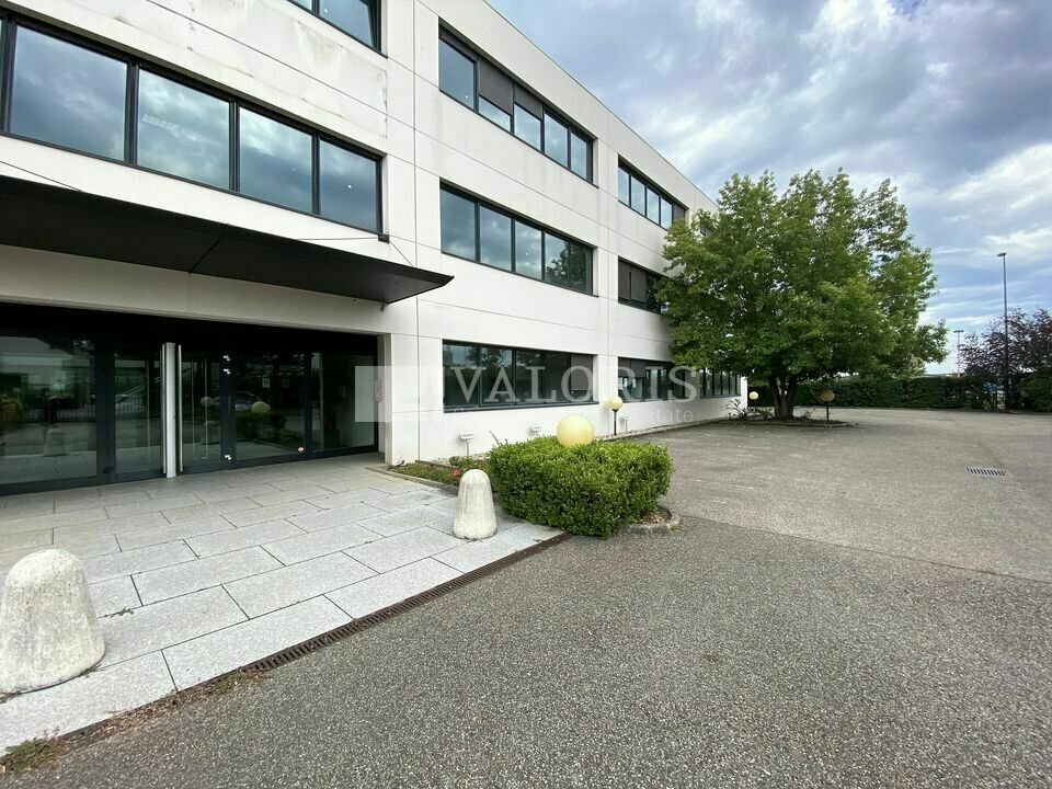 VALORIS REAL ESTATE LOCATION-BUREAUX-BRON-69