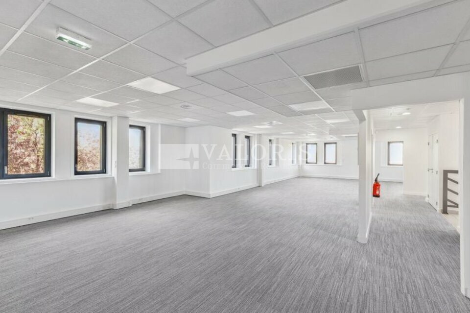 VALORIS REAL ESTATE LOCATION-LOCAL D'ACTIVITE-VENISSIEUX-69