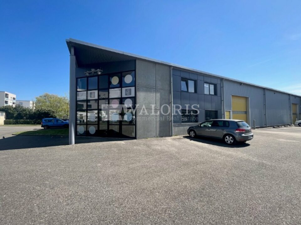 VALORIS REAL ESTATE LOCATION-LOCAL D'ACTIVITE-VAULX_EN_VELIN-69