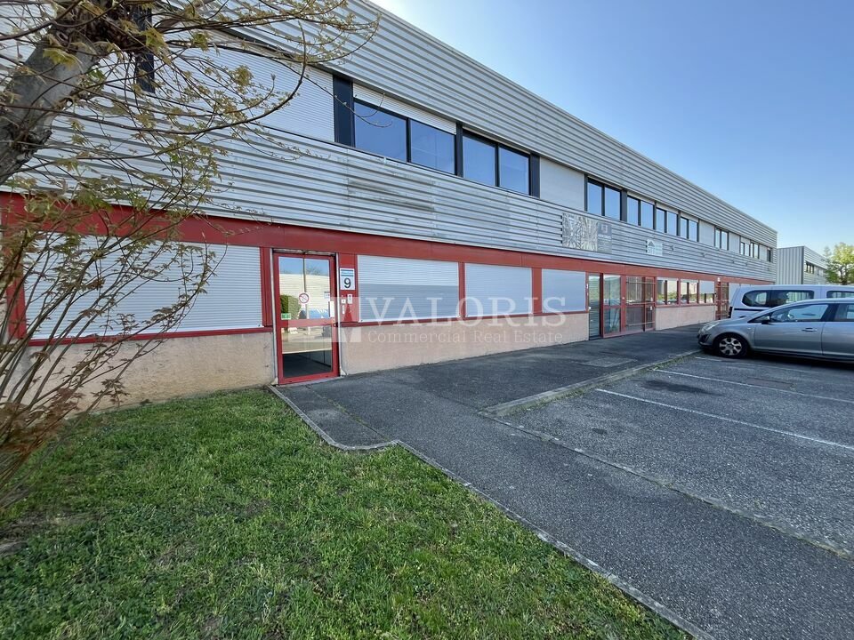 VALORIS REAL ESTATE LOCATION-LOCAL D'ACTIVITE-VAULX_EN_VELIN-69
