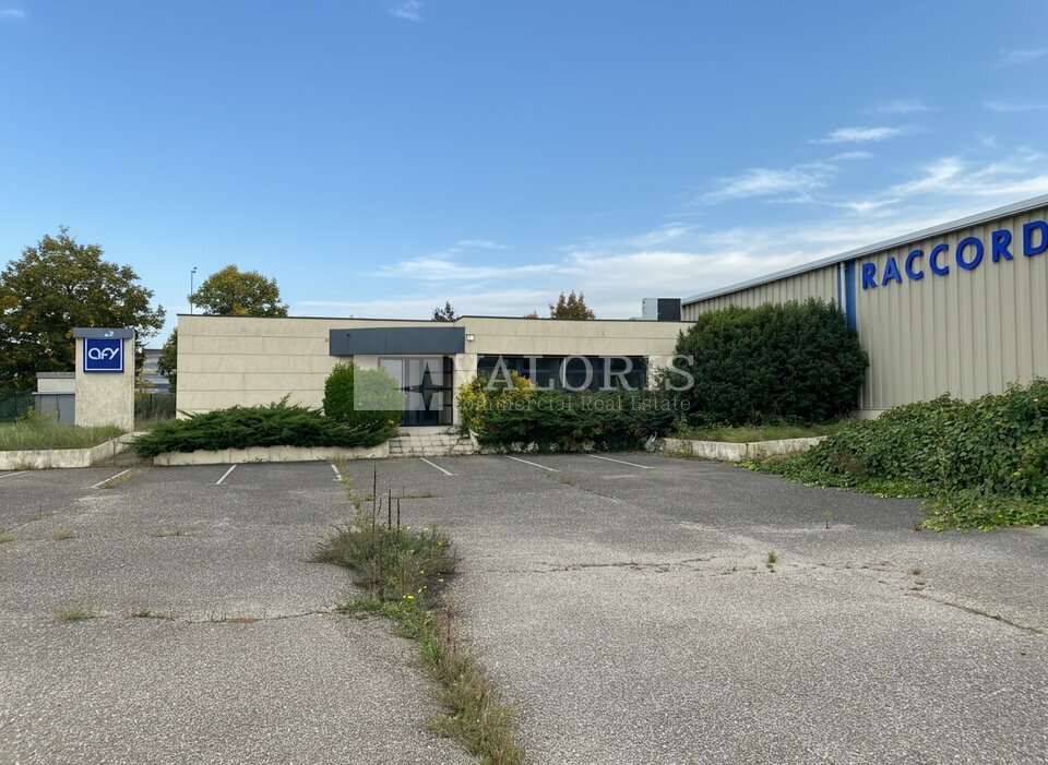 VALORIS REAL ESTATE VENTE-LOCAL D'ACTIVITE-SAINT-QUENTIN-FALLAVIER-38