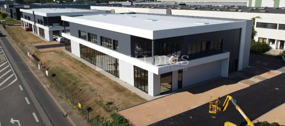 VALORIS REAL ESTATE LOCATION-LOCAL D'ACTIVITE-ARNAS-69