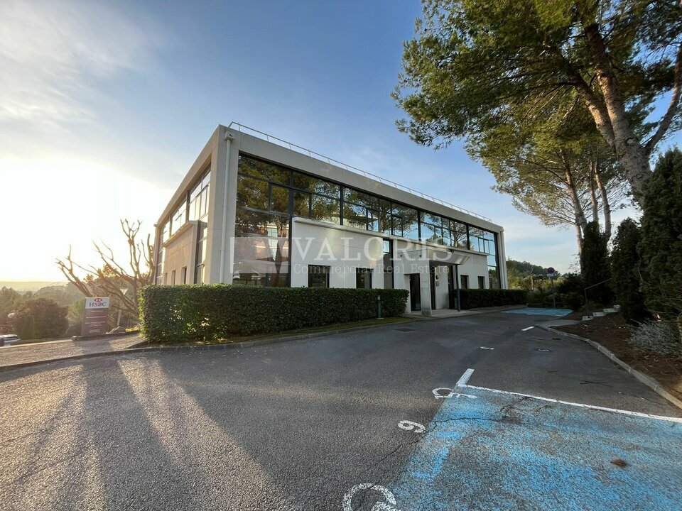 VALORIS REAL ESTATE LOCATION-BUREAUX-LES_MILLES-13