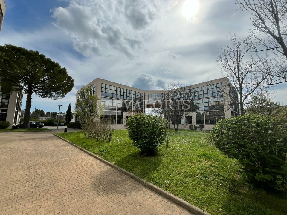VALORIS REAL ESTATE LOCATION-BUREAUX-AIX_EN_PROVENCE-13