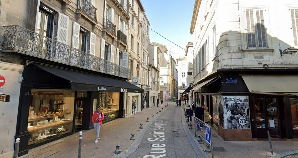 GDI LOCATION-LOCAL COMMERCIAL-AVIGNON-84