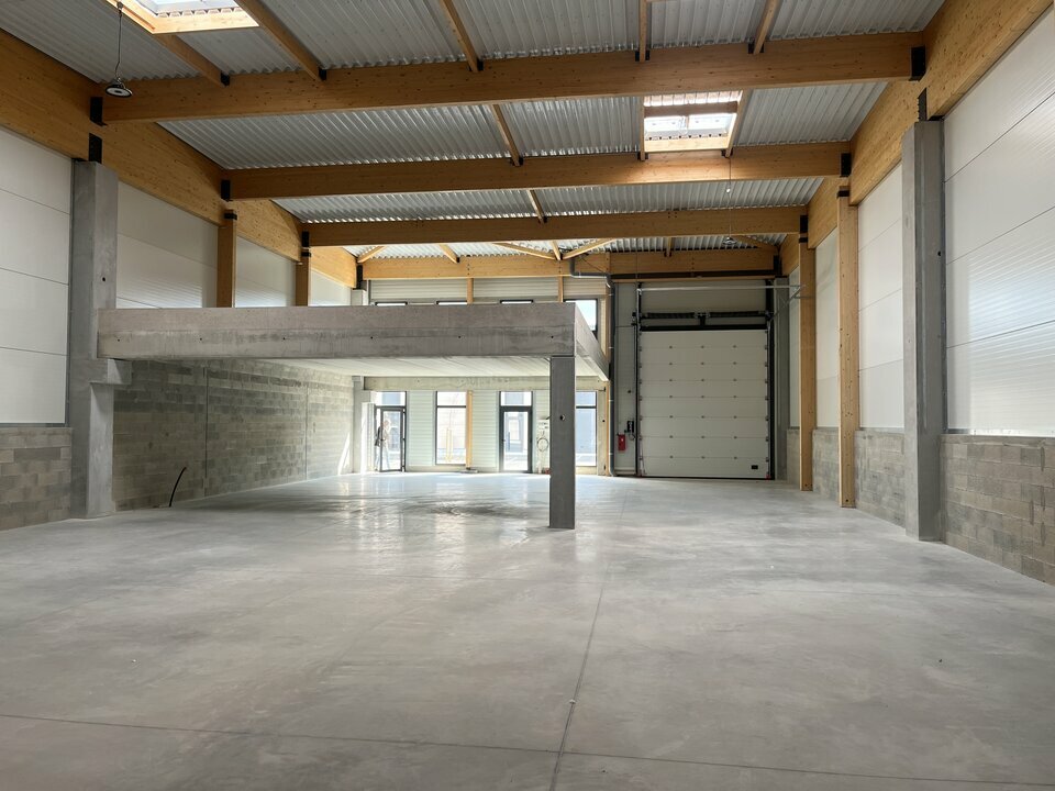 GDI VENTE-LOCAL D'ACTIVITE-GALLARGUES_LE_MONTUEUX-30