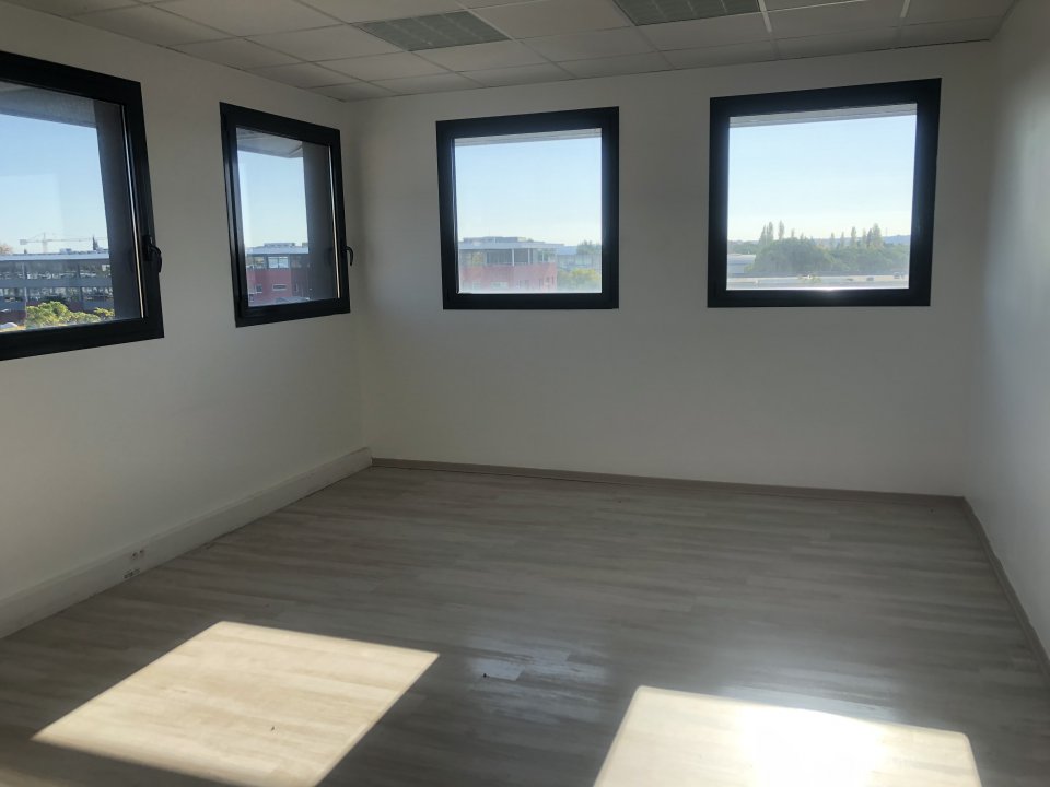 GDI LOCATION-BUREAUX-NIMES-30