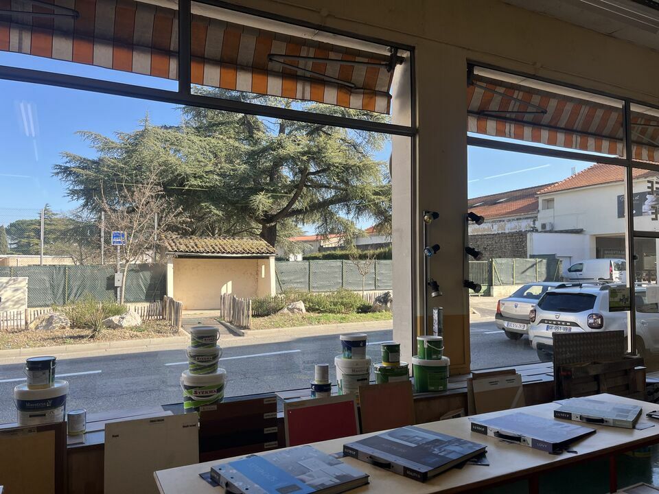GDI VENTE-LOCAL COMMERCIAL-BAGNOLS-SUR-CEZE-30
