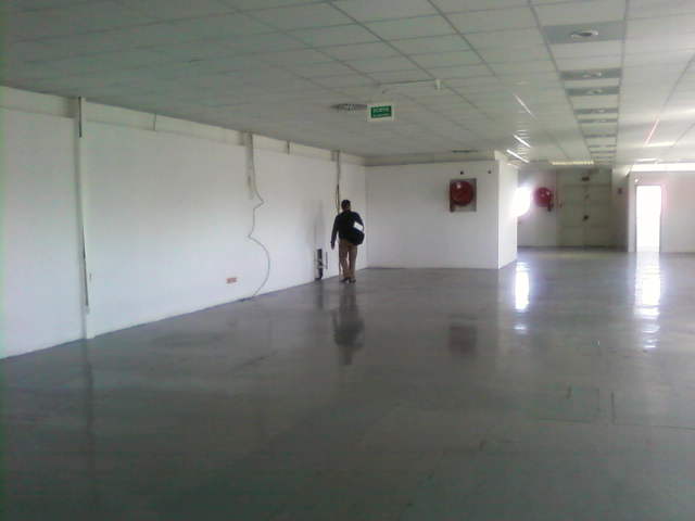 GDI LOCATION-LOCAL COMMERCIAL-NIMES-30