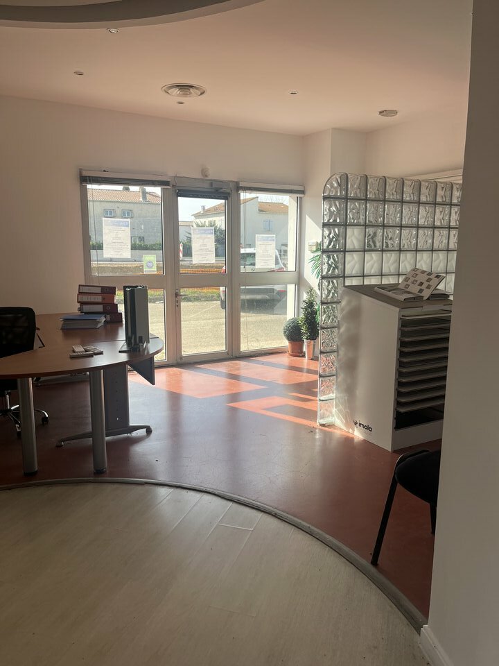 GDI LOCATION-LOCAL COMMERCIAL-CAISSARGUES-30