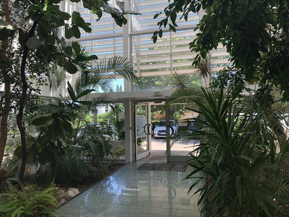 GDI LOCATION-BUREAUX-NIMES-30