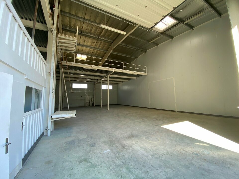 BLC IMMOBILIER LOCATION-ENTREPOT-GEMENOS-13