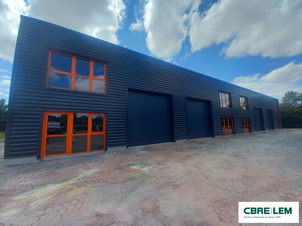 LEM CBRE LOCATION-LOCAL D'ACTIVITE-THUE_ET_MUE-14