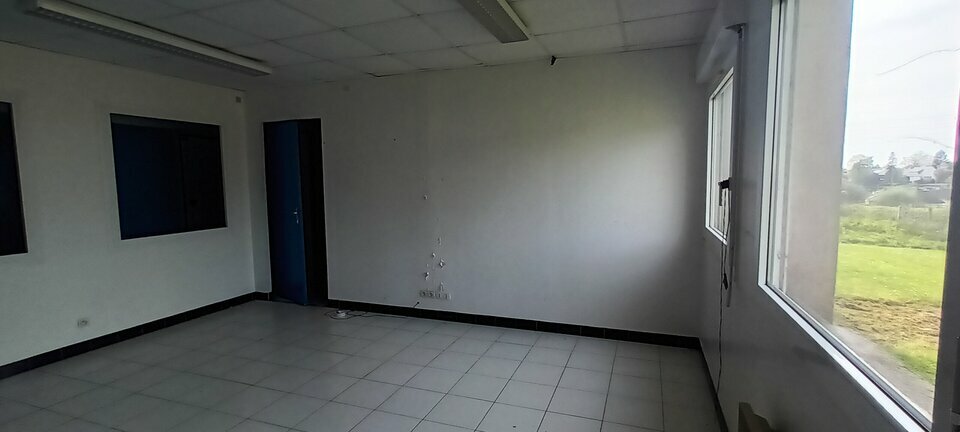 LEM CBRE LOCATION-BUREAUX-LA_FRENAYE-76