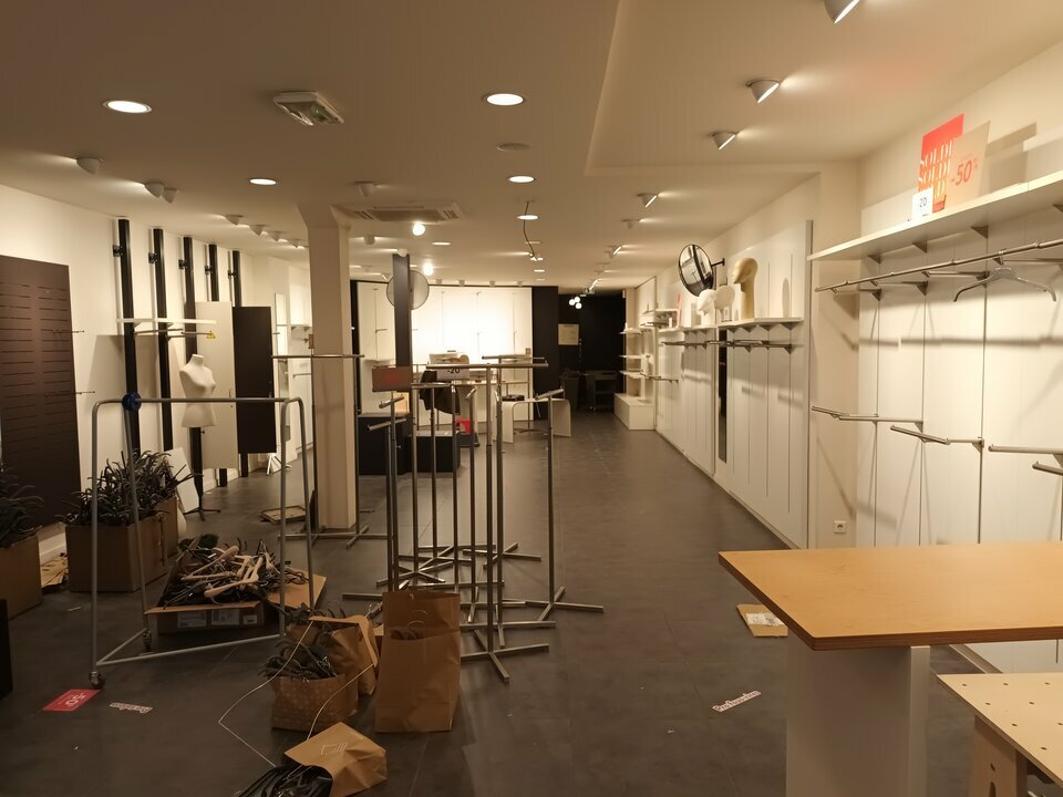 LEM ENTREPRISES LOCATION-LOCAL COMMERCIAL-VERNON-27