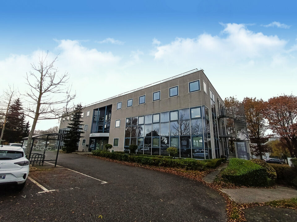LEM CBRE VENTE-BUREAUX-HEROUVILLE_SAINT_CLAIR-14