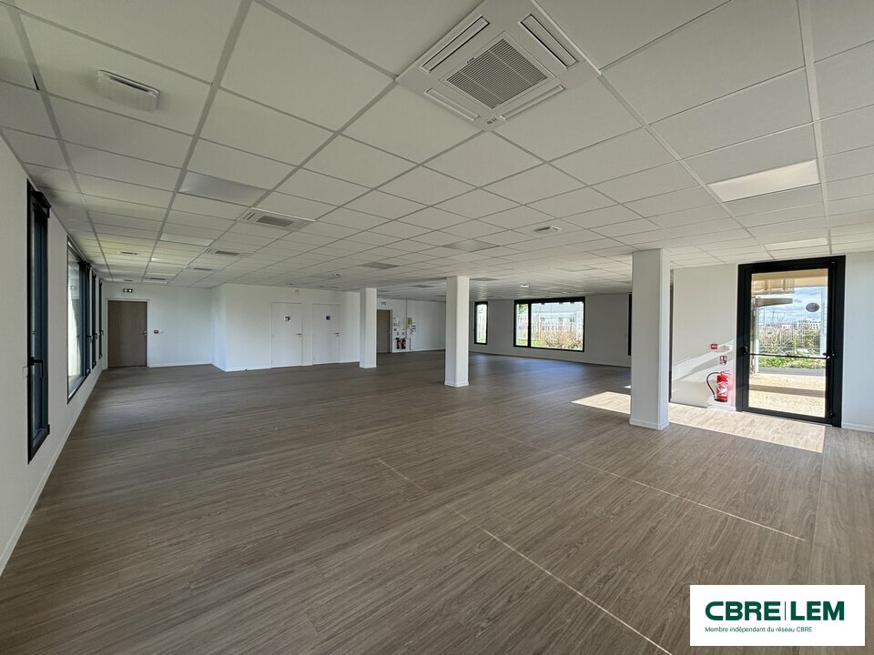 LEM CBRE LOCATION-BUREAUX-BRETTEVILLE-SUR-ODON-14