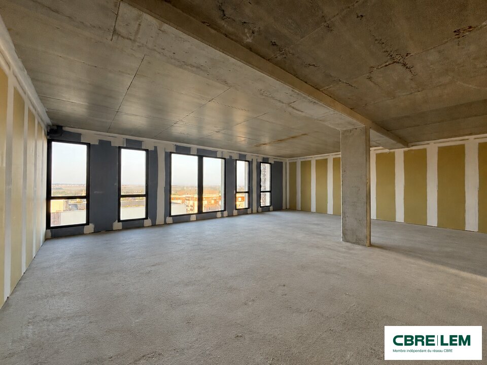 LEM CBRE VENTE-BUREAUX-FLEURY_SUR_ORNE-14