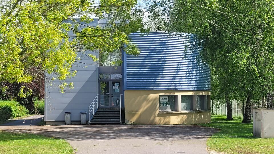 LEM CBRE VENTE-BUREAUX-LA_VAUPALIERE-76