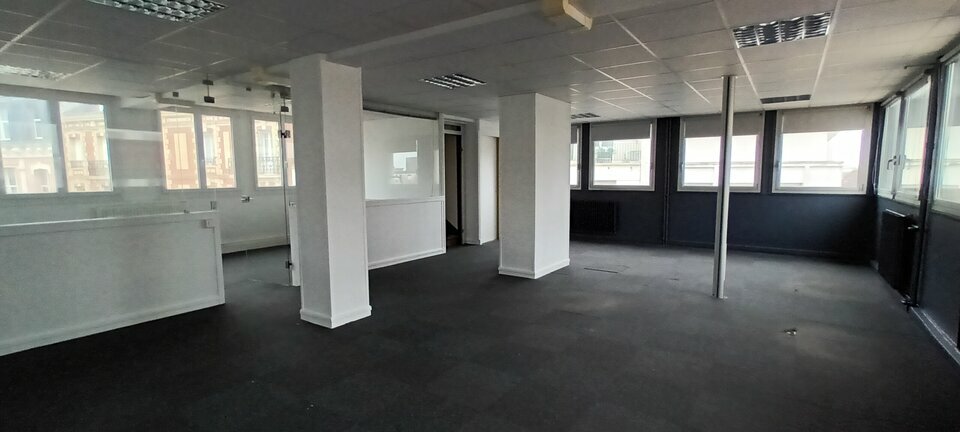 LEM CBRE LOCATION-BUREAUX-LE_HAVRE-76