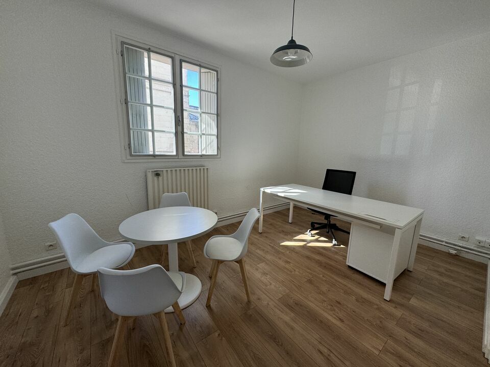 ARTHUR LOYD TOURS LOCATION-BUREAUX-TOURS-37