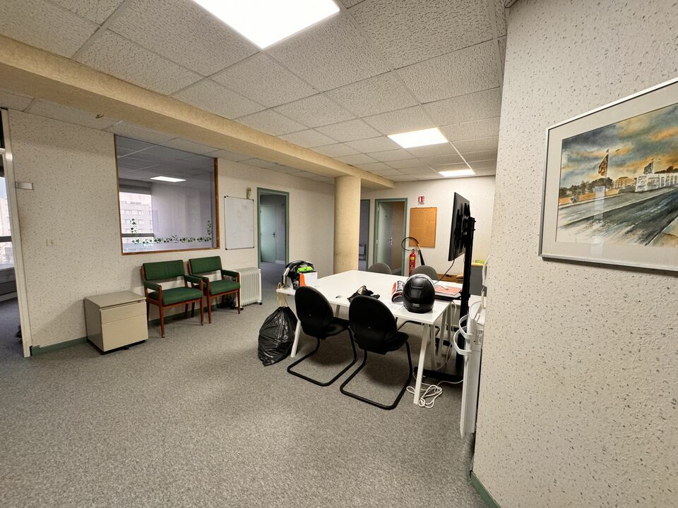 ARTHUR LOYD TOURS LOCATION-BUREAUX-SAINT_PIERRE_DES_CORPS-37
