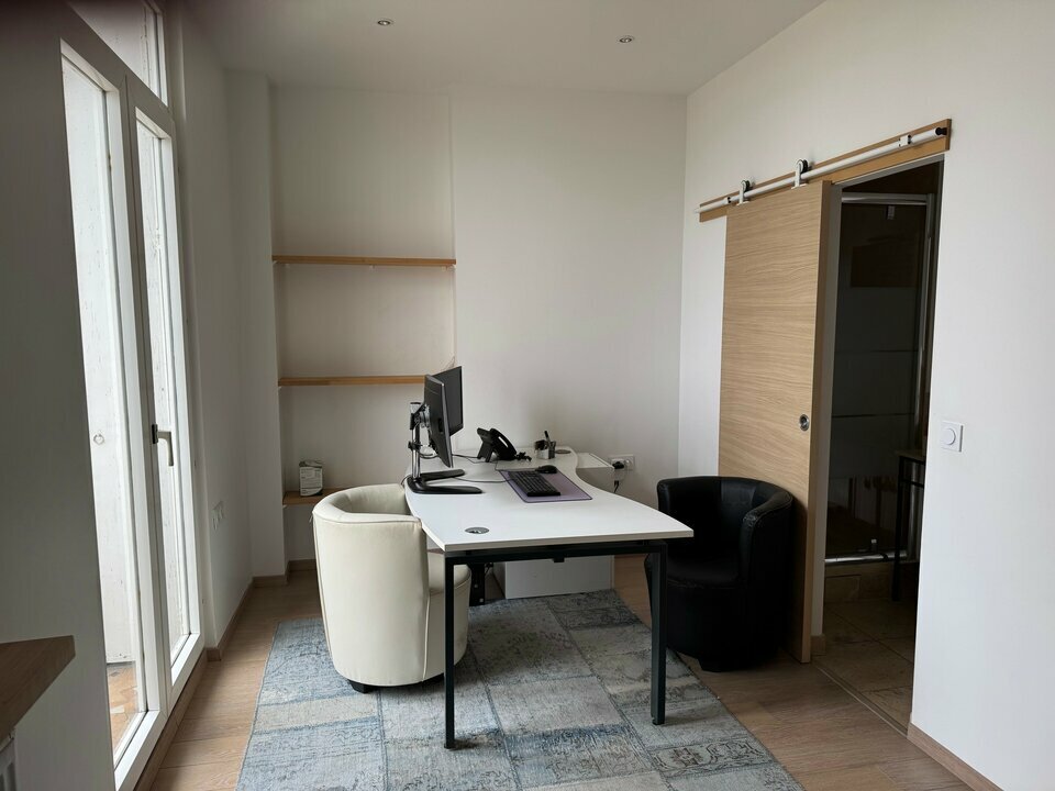 ARTHUR LOYD TOURS LOCATION-BUREAUX-TOURS-37