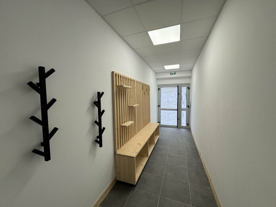 ARTHUR LOYD TOURS LOCATION-BUREAUX-TOURS-37