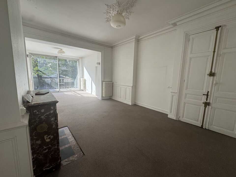 ARTHUR LOYD TOURS LOCATION-BUREAUX-TOURS-37