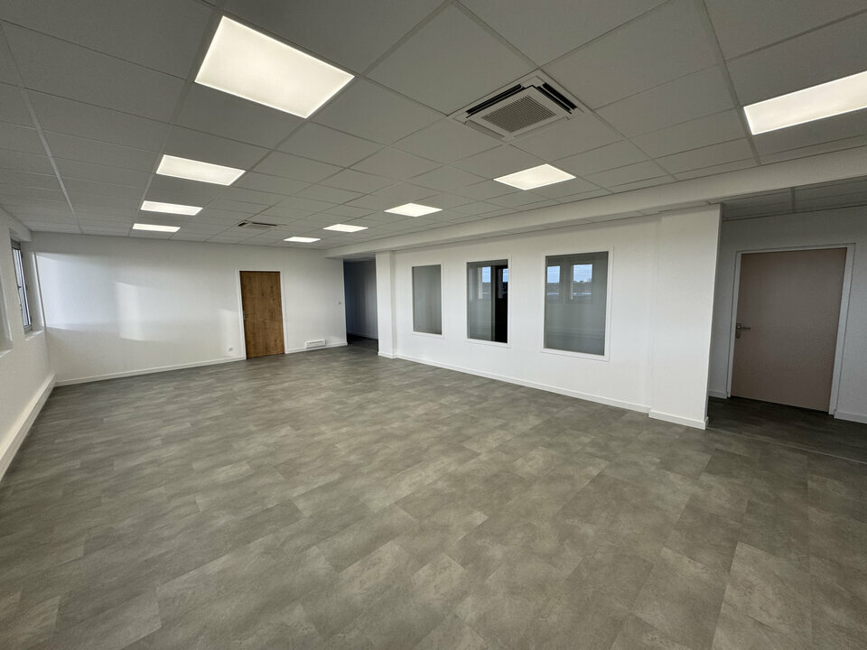 ARTHUR LOYD TOURS LOCATION-BUREAUX-LA_VILLE_AUX_DAMES-37