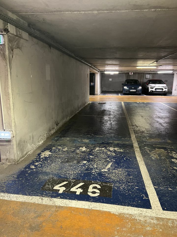 ARTHUR LOYD TOURS VENTE-PARKING-TOURS-37