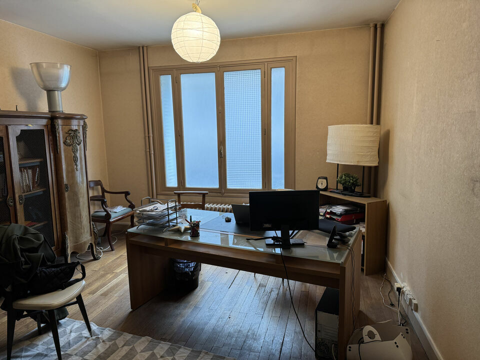 ARTHUR LOYD TOURS LOCATION-BUREAUX-TOURS-37