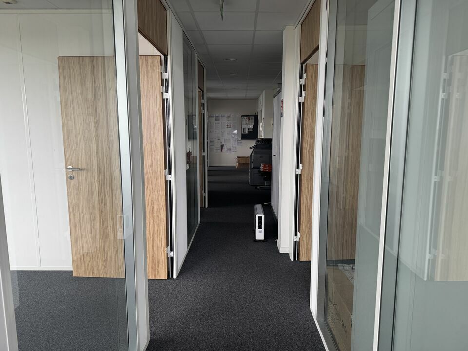 ARTHUR LOYD TOURS LOCATION-BUREAUX-TOURS-37