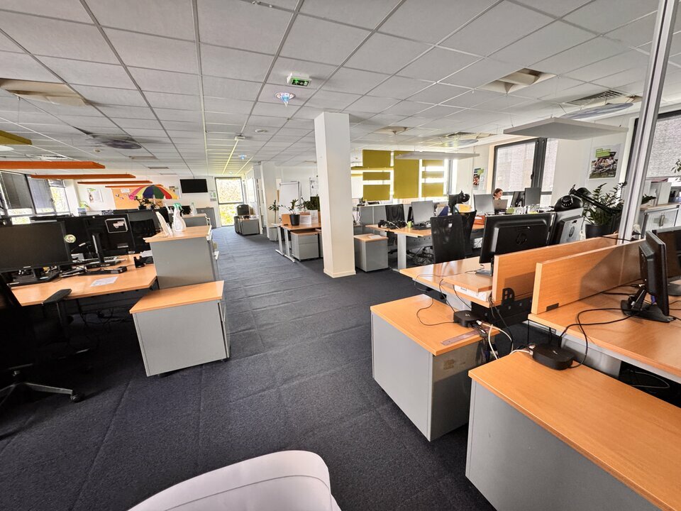 ARTHUR LOYD TOURS LOCATION-BUREAUX-TOURS-37