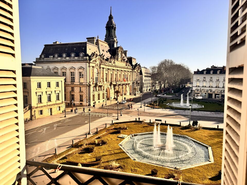 ARTHUR LOYD TOURS LOCATION-BUREAUX-TOURS-37
