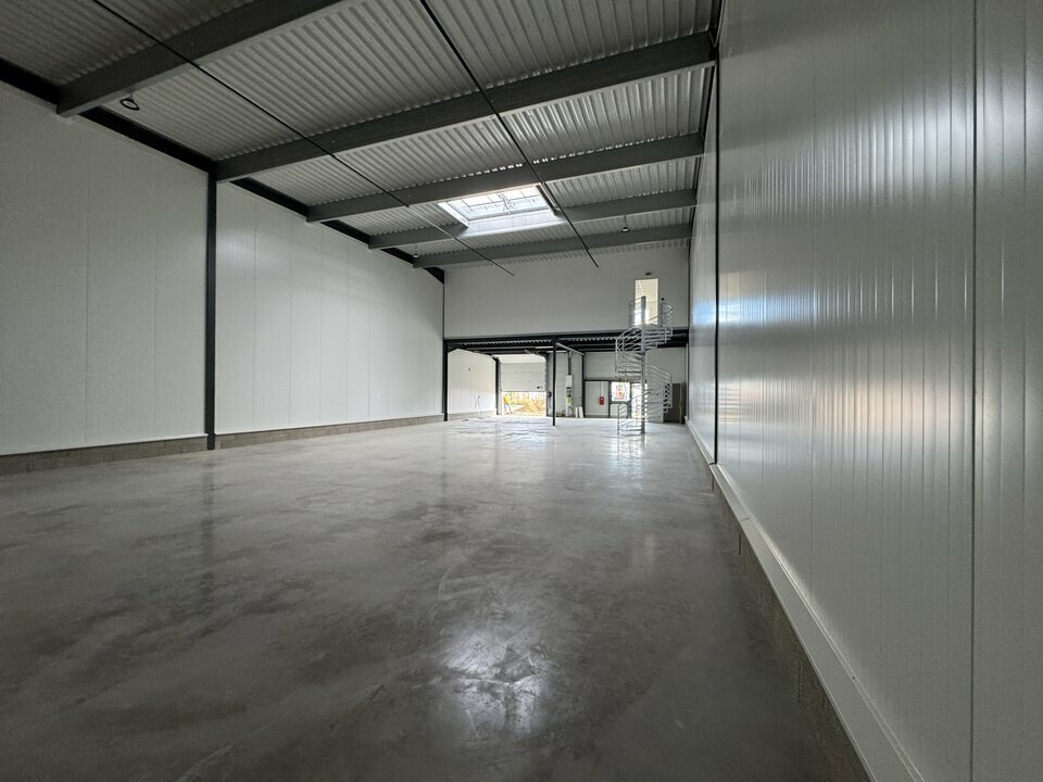 ARTHUR LOYD TOURS LOCATION-LOCAL D'ACTIVITE-JOUE_LES_TOURS-37