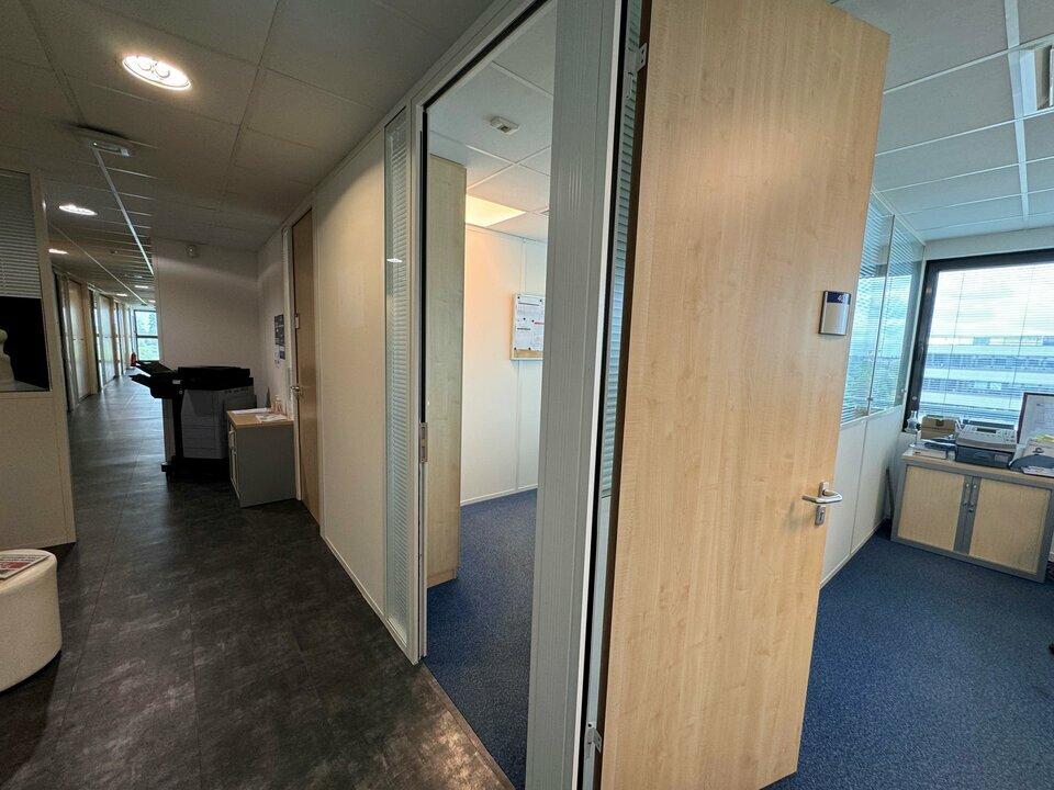 ARTHUR LOYD TOURS LOCATION-BUREAUX-TOURS-37