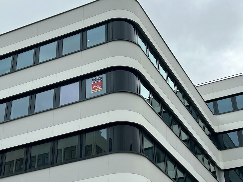 ARTHUR LOYD TOURS LOCATION-BUREAUX-TOURS-37