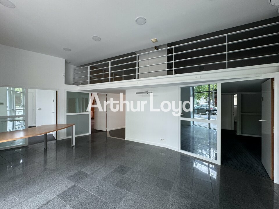 ARTHUR LOYD TOURS LOCATION-BUREAUX-TOURS-37
