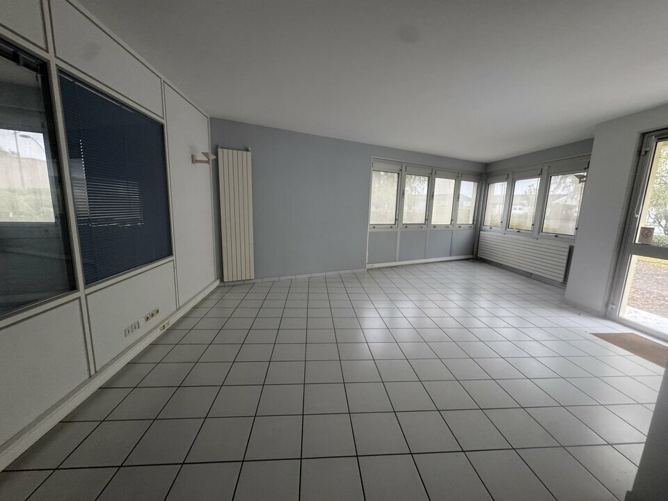 ARTHUR LOYD TOURS LOCATION-LOCAL D'ACTIVITE-JOUE_LES_TOURS-37