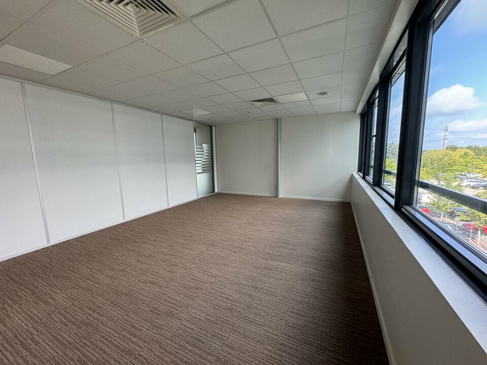 ARTHUR LOYD TOURS LOCATION-BUREAUX-TOURS-37